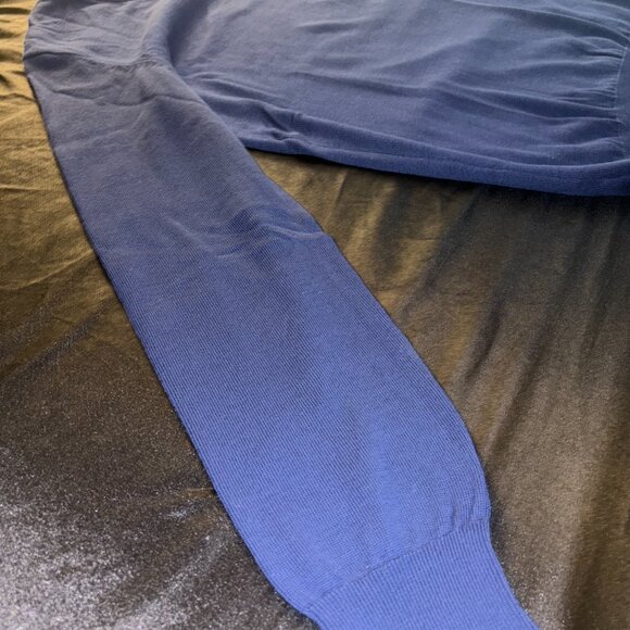 Lacoste Men's V-Neck Sweater - Deep Blue - Picture 4 of 10